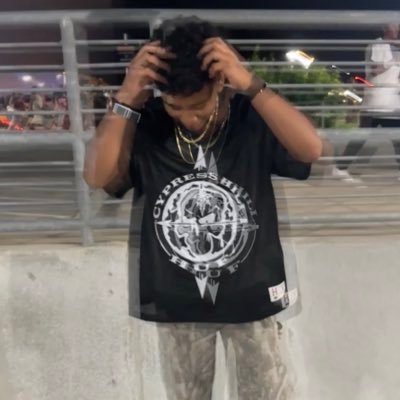 AnelaT1224's profile picture. 