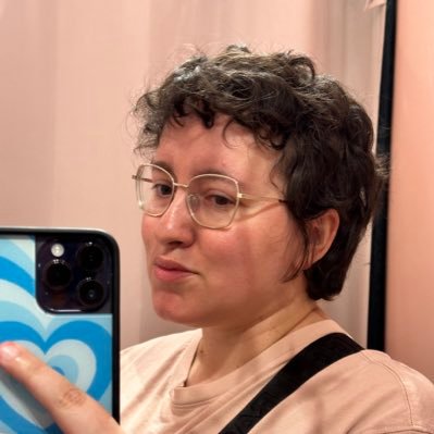 megsiobhan's profile picture. she/her | 🏳️‍🌈