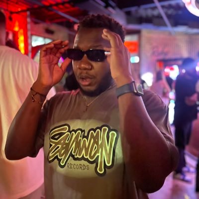 Just Joshin’ 😮💨🏹 Sagittarius♐️ . Dad, Photographer, Future Shrink, music head. IG & Snap : HisNameIsjoshh