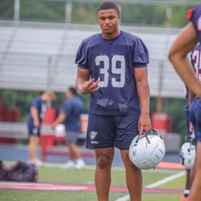 JrJsckson's profile picture. @UCPatriotFball
