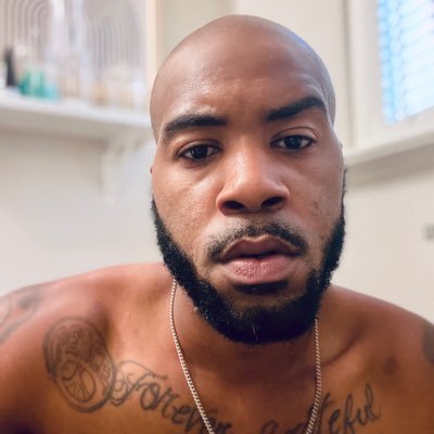 Ex-Katrina refugee but I ain’t screaming “rescue me”. Seasonal (W)rapper!