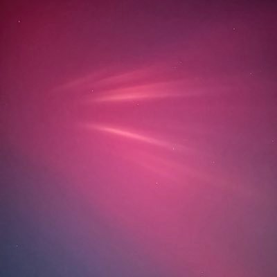 April37053623's profile picture. 