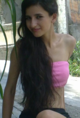 Eu sou feito de
Sonhos interrompidos
detalhes despercebidos
amores mal resolvidos