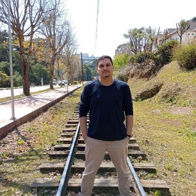 Tentando a vida de streamer! Bora ajudar o amigo? https://t.co/aVtnNeQIfG
As vezes sou Designer gráfico também: https://t.co/1w4yTEWCCE