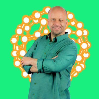 Farmacêutico-Bioquímico que sonha ser possível fazer o melhor da vida através do conhecimento.