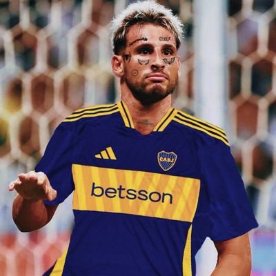 bostero y paulista, callerista y chiesista
tricampeon del mundo en 🇸🇪 y🇦🇷
fan de 𓆰duki𓆪 y de star wars
a veces hablo de freestyle (TWB?) y música.