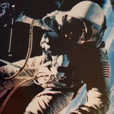 HaroldMark19672's profile picture. Holding our elected accountable to thier promises.   Every day.
