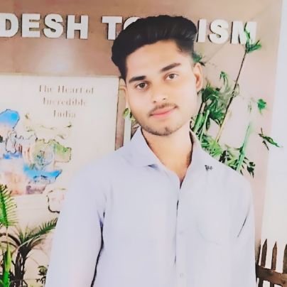 abhaypatel7866's profile picture. यदा यदा हि धर्मस्य ग्लानिर्भवति भारत ।

अभ्युत्थानमधर्मस्य तदात्मानं सृजाम्यहम्‌ ॥ 4.7॥

परित्राणाय साधूनां विनाशाय च दुष्कृताम्‌ ।

धर्मसंस्थापनार्थाय सम्भवामि