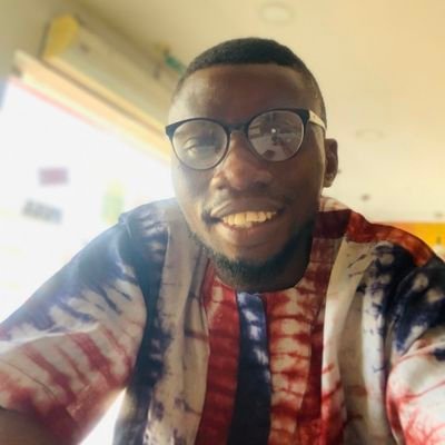 ARTiculate | Comic Geek | Freelance artist | Drawing | Painting | Music/Movie lover | Introvert | Waiter | Art Teacher | Àgbàfian |