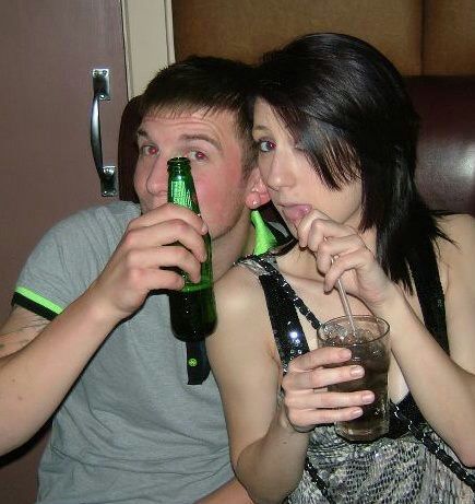 Sarah92Sunshine's profile picture. I act like s!*t don't phase me inside it drives me crazy my insecurities could eat me alive