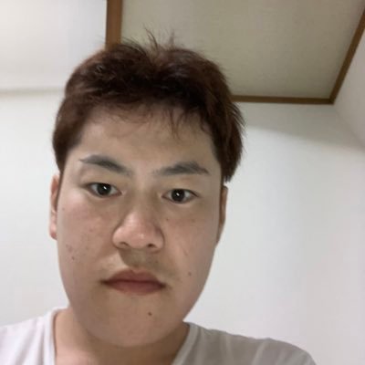 EOBkhl3LyL45452's profile picture. 