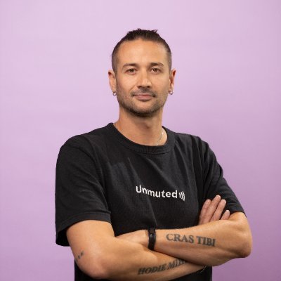 JonasvandePoel's profile picture. Self-proclaimed - unaffirmed - polyglot. Spend most of my time in smithy, bent over forge, bending words to my will. Head of Content Marketing @ Unmuted