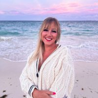CourtME! 🩵 (@courtisinlove) 's Twitter Profile Photo CourtME! 🩵 (@courtisinlove) 's Twitter Profile Photo