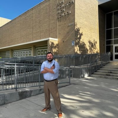 Doctor of Org. Leadership. Serving others. PISD. Mentoring the best! Father. Texan. Asst. Principal. Priest. Human being. Opinions are my own!