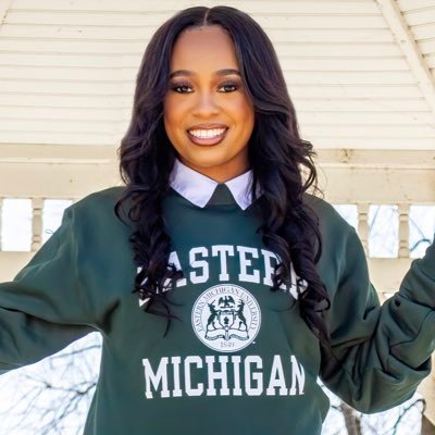 📸: _prettydomo | 👻: prettydomo |GVSU Alumna💙🤍⚓️ |EMU Alumna💚🤍🦅|1904💙💛| 1922💙💛🐩 |R.I.H. Mama👼🏽 7/7/20