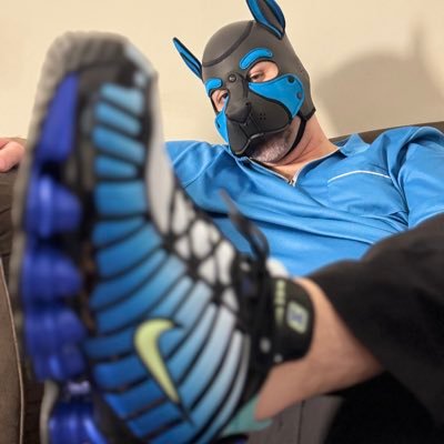 Dsneakerhead1 on Insta Melbourne Victoria Into tradies and sports kit sneakers ect kinky hit me up #SINGLE you always have a safe space with me