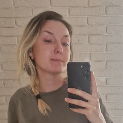 Soba_kz's profile picture. ...в жопе всё ещё играет детство, а жить надо уже по взрослому...