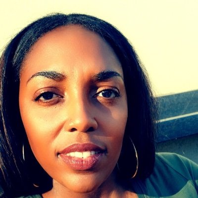 Robyn684's profile picture. 