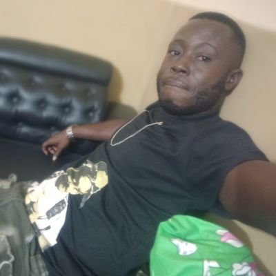 je suis togolais résidant au togo.j aime la https://t.co/5QHJaH4kOV musique,le tourisme et surtout très pationné pour le football club Chelsea FC. one love 🇹🇬