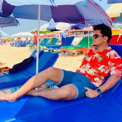 कदम जमीन पर, निगाहें आसमां पर 👣🖤 Looser 🤞🏻 Swing Trader 😻