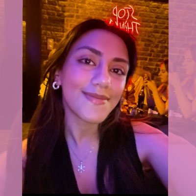 _ozgekurnaz's profile picture. tü ceng