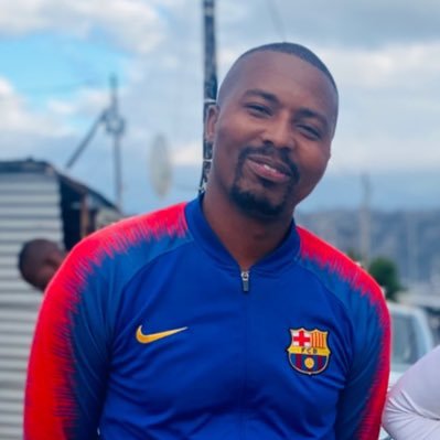 Founder of @Nwdesigns_SA | Ultimate WΞB Devigner / Ξngineer | Ξntrєprєnєur | Stand-up Comic to myself | Musìc x Comedy lover | Becoming a DJ - MoTown KB DJ ※