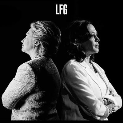 Overeducated Momma Bear. Supporter of Hillary Clinton, Kamala Harris and Elizabeth Warren. ♀️ 🌈💗 Love is Love💗🌈 BLM✊