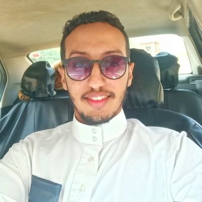 وحيث الفتى يرتاع في ظلماته 🌿 من القبر يلقاه سنا متهللا
.
مهندس 👷🏼♂️