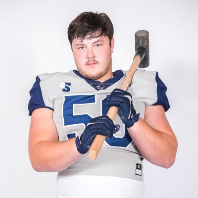 Offensive Tackle @CSUFB #BucStrong 🏴☠️