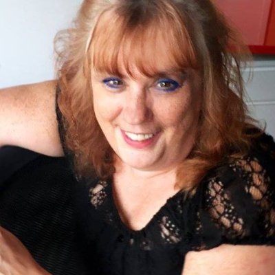 I've been #writing, #influencing and Marketing (SE0) since 2007. 🧐NO DMs - that's 4 Tinder. #HumanRights Advocate. Always open to #writing #gigs.