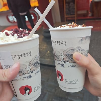 Gz_Ln1219's profile picture. 尝试去热爱生活，永远热泪盈眶
【仅作为记录】