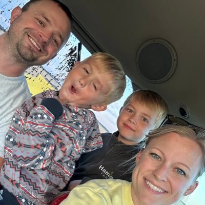 Agvance Sales Account Manager, University of Illinois Alumni, Grain Farmer in South Central Illinois, Father to two great boys and husband to a Beautiful Wife.