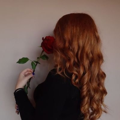 fll_070's profile picture. المشاعر دائمًا أثقل من الأسباب .