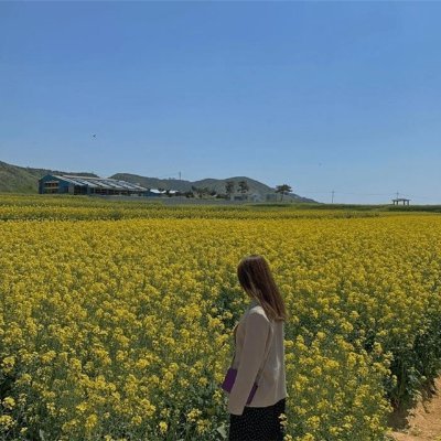お金を引き寄せる秘訣やおトクな情報など発信したりしています。私自身お金に苦労したので生活に困窮している人を助けたいと思い、小規模ですが10万円プレゼント企画を実施中☆ 支援中⇒ https://t.co/bpPQRungYB