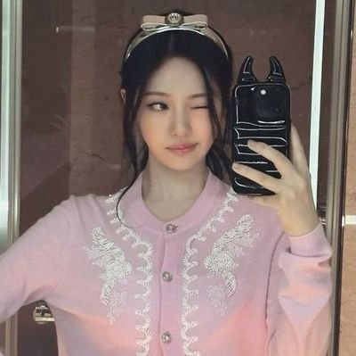 💭🖇️🫧 | 6teen
—★in the dark times, let kindness be the light.