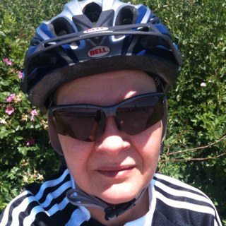 fichanica's profile picture. 30+ years living in Canada. Professional, dog lover and nature lover. Bike rider and learning to run. Grandma too.