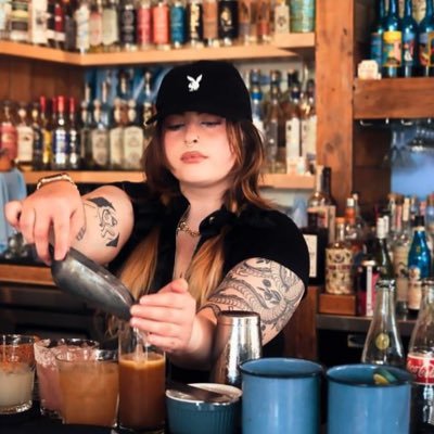 LownelyBownez's profile picture. deep void