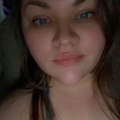 iDrinkingLoveU's profile picture. if I ever wrote a biography every page would just say "WTF". OF:Rincakes