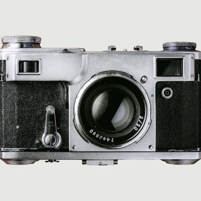 floriss_ro's profile picture. Toate fotografiile de pe această pagina îmi aparțin. Caut frumusețea autentică a oamenilor naturali, surprinsă în fiecare privire sau gest