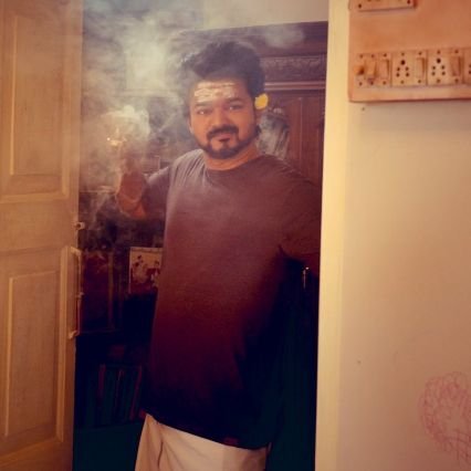chef 👨🏻🍳 Nothing is permanent 😇
Explore everything 🤏
Thalapathy/Brucelee.