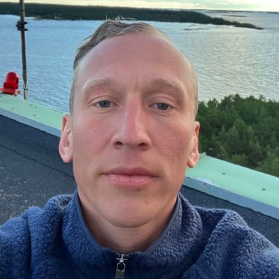 solitariatet's profile picture. kungen av ingenting alls