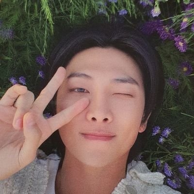 minimoniluvr7's profile picture. I wanna be a human fore' I do some art🍉