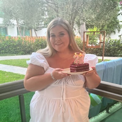 missbhick's profile picture. Year 4 teacher // writing lead // swiftie // LFC // 🤍🫧