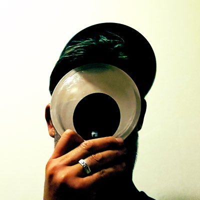 vladimir_snydl's profile picture. nothing is worth dying for, except for life ;)