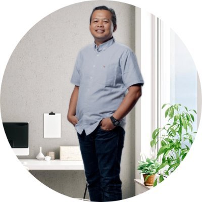 Pembaca apa saja | Email: sridewanto.pinuji@gmail.com | IG: @sridewantopinuji