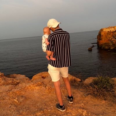 tehtoy's profile picture. Leksing