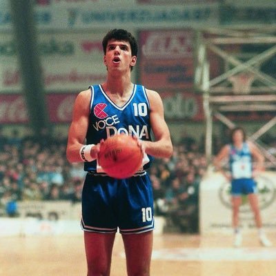 low_post's profile picture. Journalist of the sports portal - Sportalo