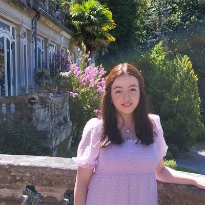 Fatima_Libros's profile picture. Escritora y humanista. Autora de Las Jaulas, El Caimán cerró el mundo, Spectra y la saga La Fragata de la Luna.
ig: https://t.co/JW8w7kUlUV…