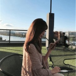 ikuko4029662738's profile picture. 副業で安定した収入を得る方法を紹介中。副業を始めてみたい人に有益な情報をお届け。わずかですがお金配り企画も始めました♫ 詳細はココから➡ https://t.co/sepKtL0QEg