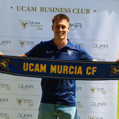Jugador Del Orihuela CF ⚽️⚽️ Graduado en Fisioterapia 📚